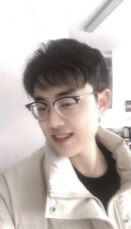 梁21的第四张照片--泰州蓝颜知己交友网